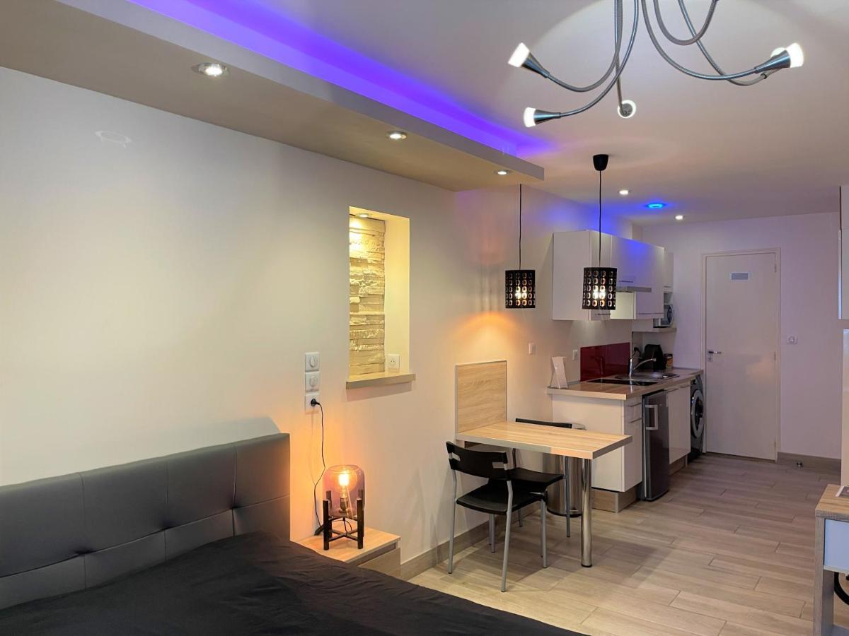 Residence Deschamps มงต์ลูซง ภายนอก รูปภาพ