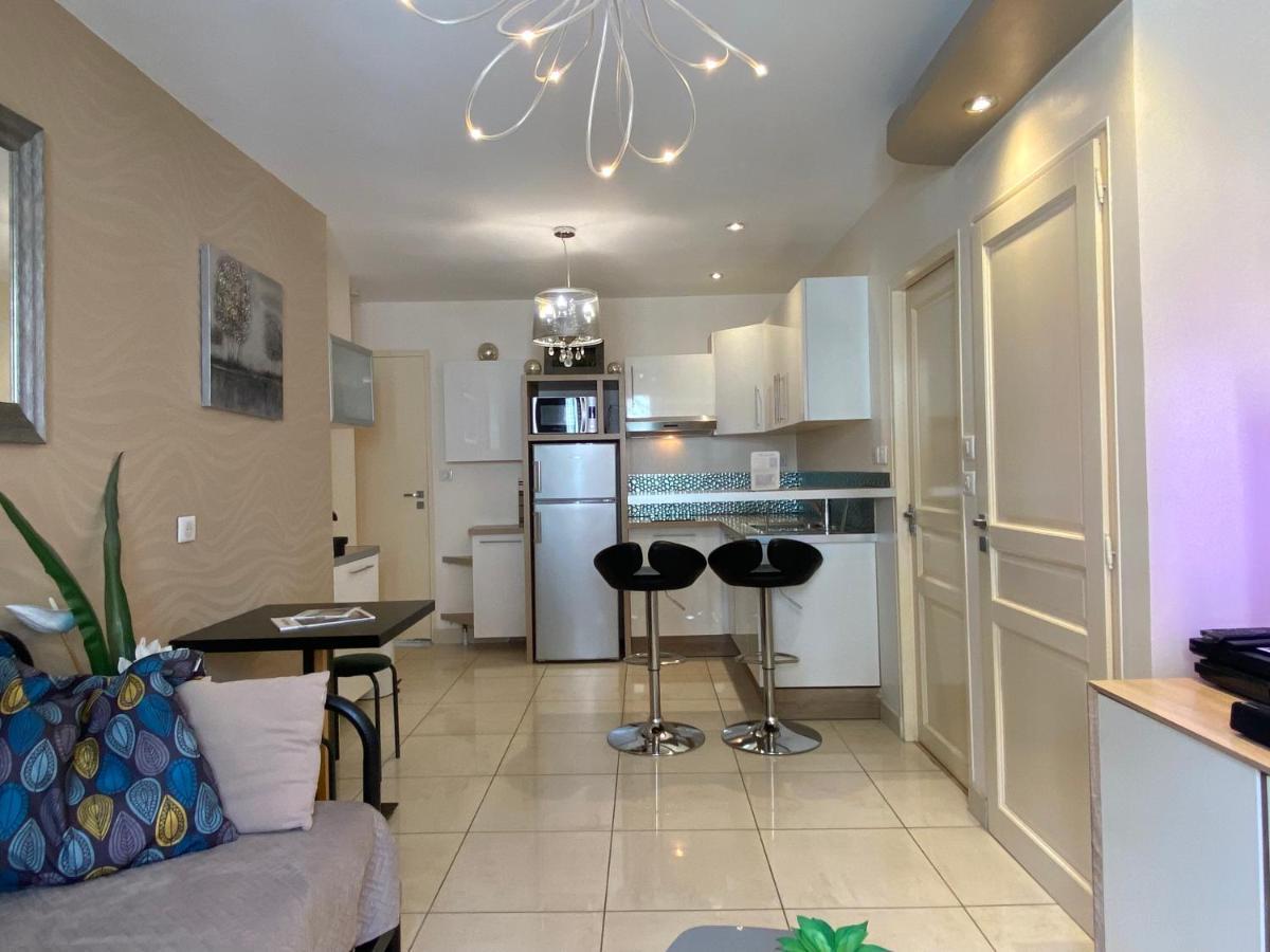 Residence Deschamps มงต์ลูซง ภายนอก รูปภาพ