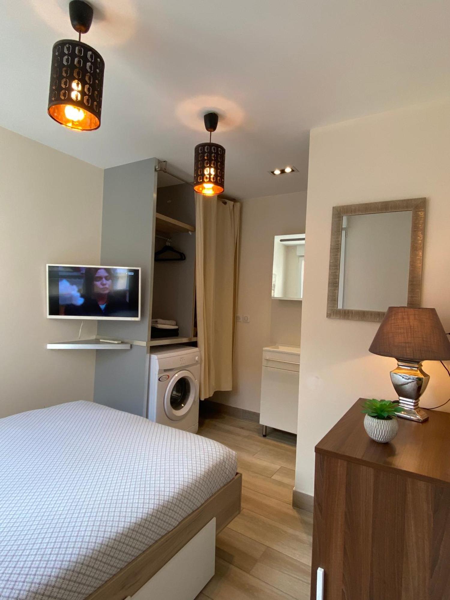 Residence Deschamps มงต์ลูซง ภายนอก รูปภาพ